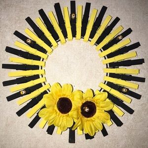 Sunflower/Bee Wreath 8”